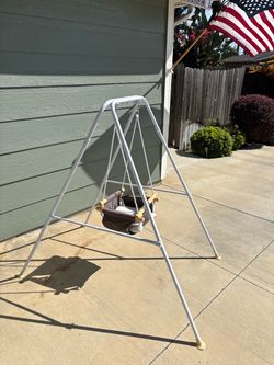 Baby swing