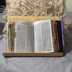 IKEA BOOK/PAPER STAND