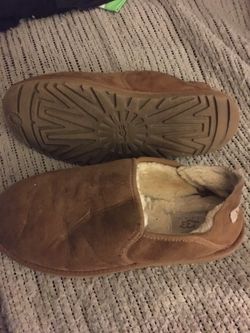 Australian UGGs nice size 10 only 30 firm