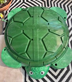 Little Tikes sandbox