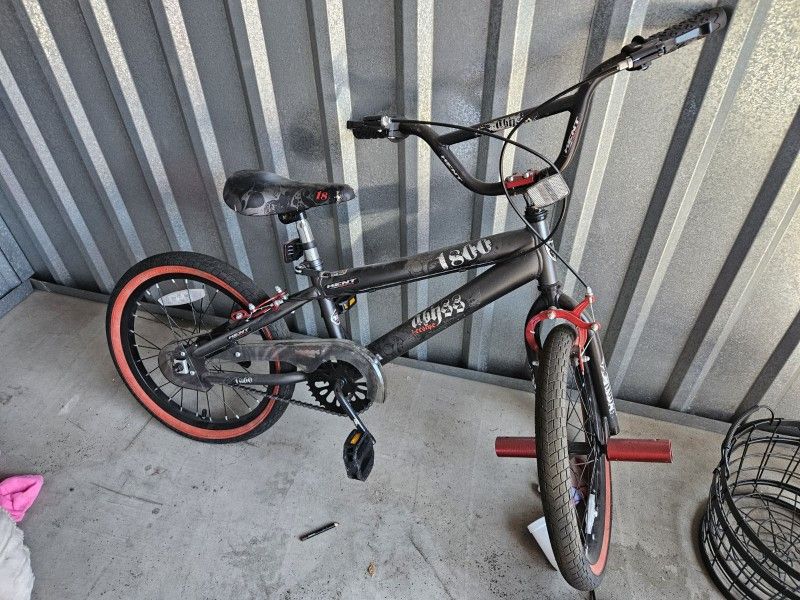 18 Kent Abyss FS18 Boys BMX Bike Black 50 for Sale in Mesa AZ OfferUp