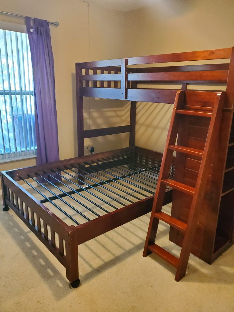 Badcock twin over full bunk bed