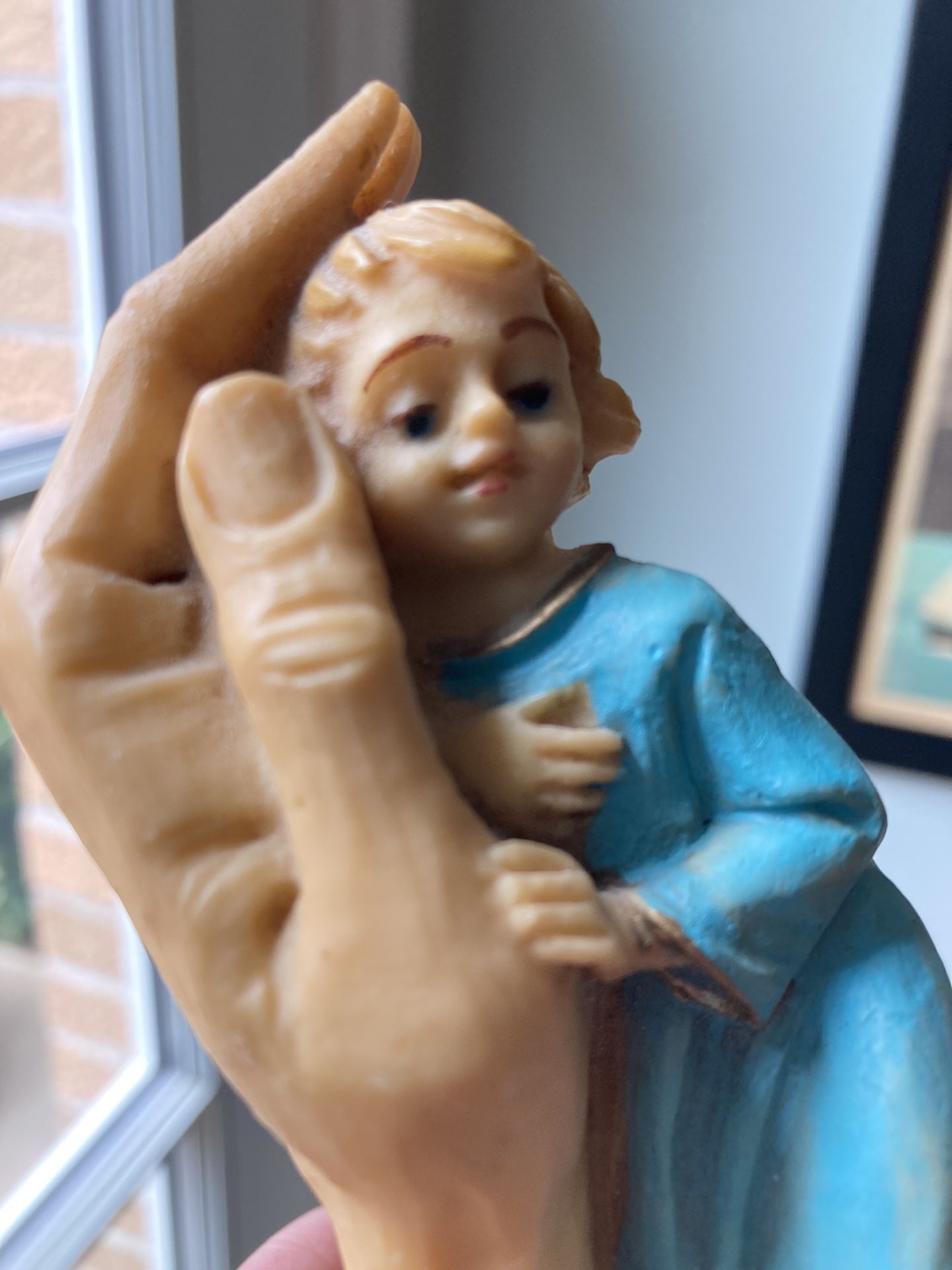 Palm Of Hand Resting Child Made In Italy 