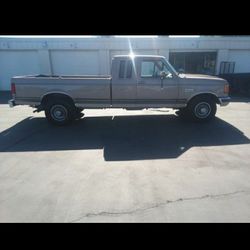 1990 FORD F-250  XLT LARIAT