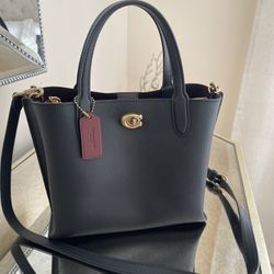 Coach Tote 