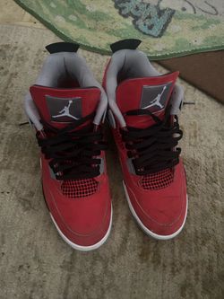 Toro Bravo Jordan 4s Size 14