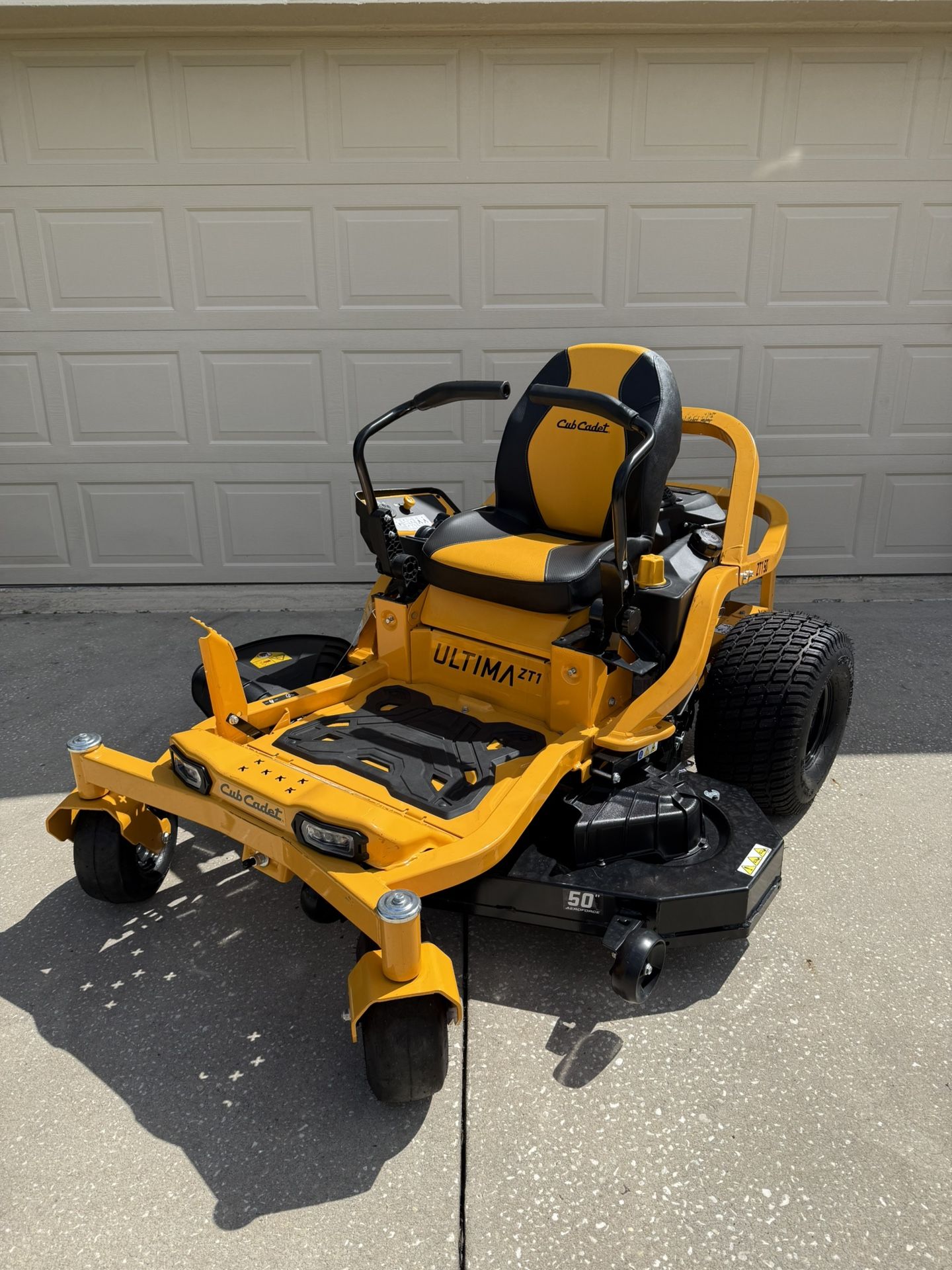 NEW Cub Cadet Ultima ZT1 50 in. 23HP V-Twin Kawasaki FR Series Engine Gas Zero Turn Lawn Mower