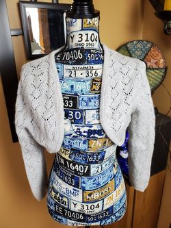 AMERICAN EAGLE CREAM ANGORA KNIT PATTERN CARDIGAN