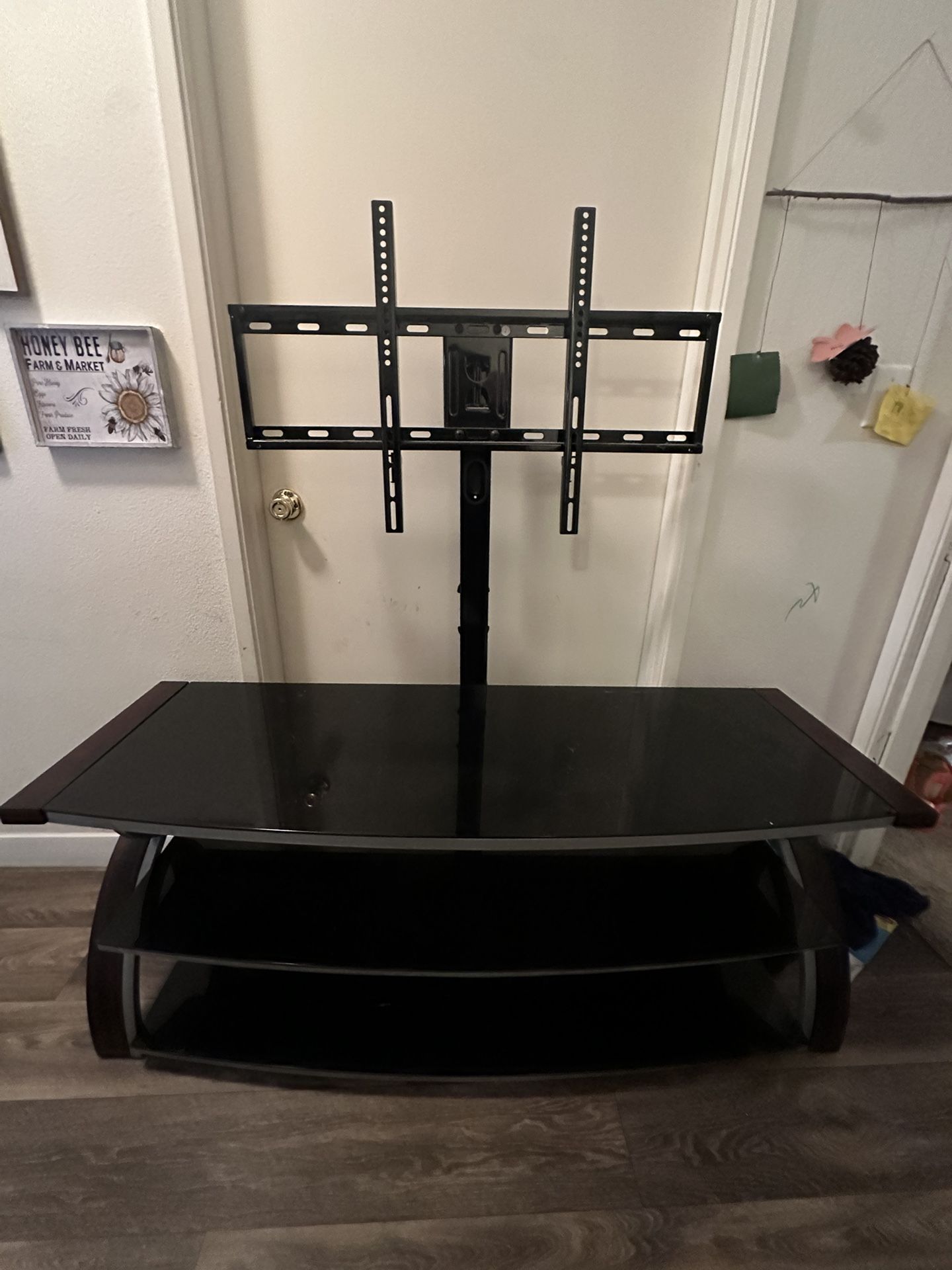 TV Stand With Mount