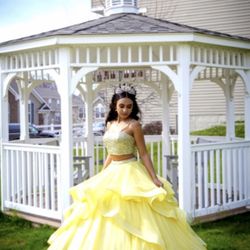 Yellow Skala Prom/ Quince Dress and Petticoat