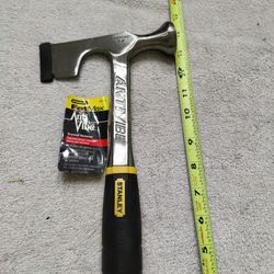 Stanley FatMax Antivibe Dry Wall Hammer  Located In Palm Beach Gardens