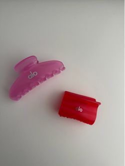 Alo Hair Clips
