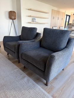 4 Accent Chairs / Arm Chairs