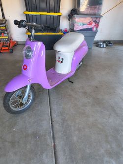 Razor Pocket Mod Classic Euro Style Electric Scooter