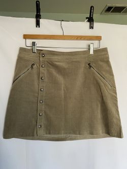 KUHL Streamline Snap Front Corduroy Skirt Khaki Women's 8 Stretch MSRP$65