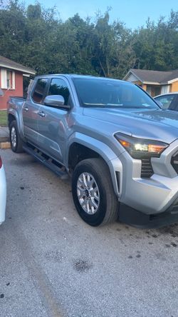 Toyota Tacoma Double Cab Pickup Truck