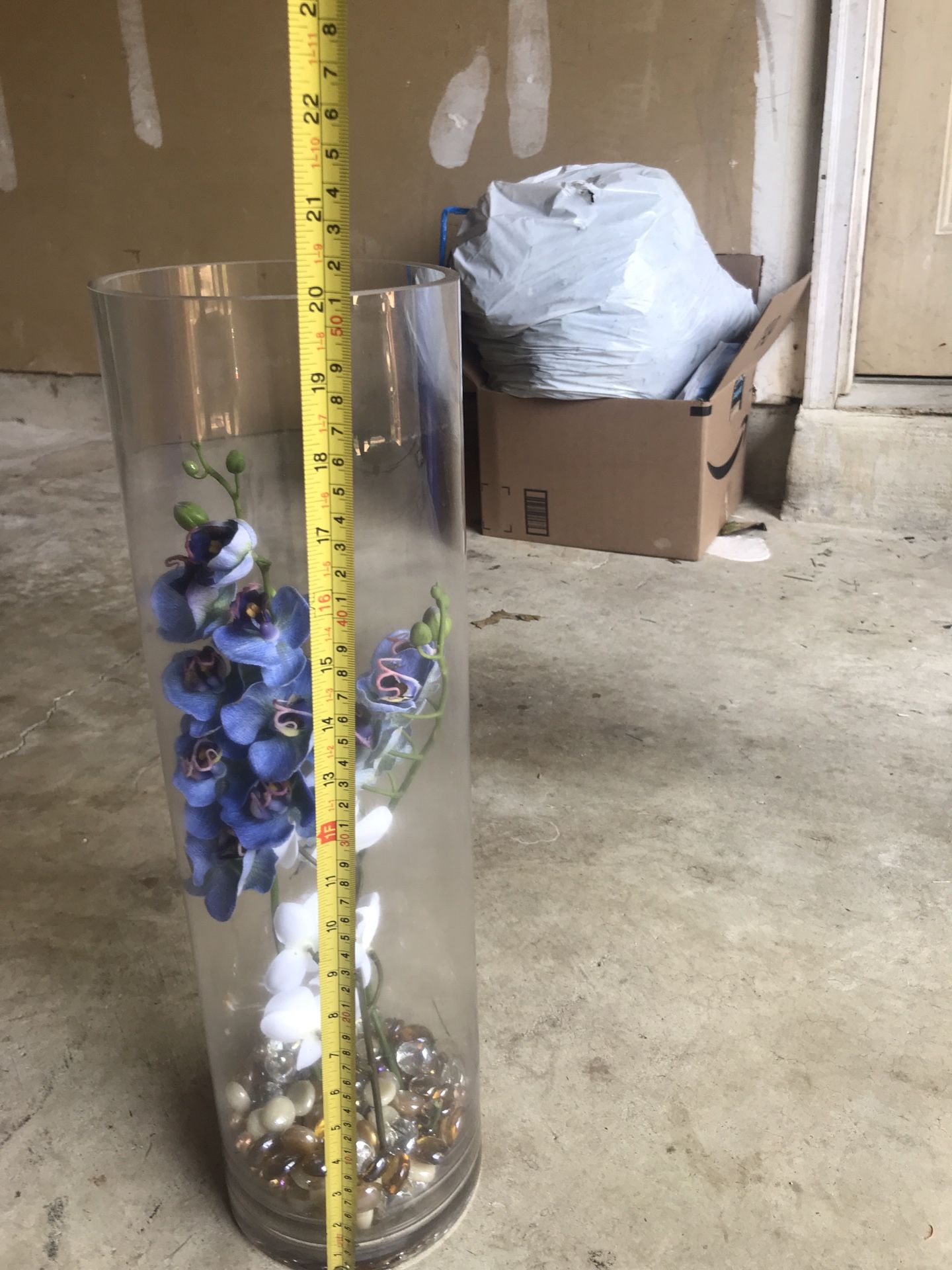 Cylinder glass vases