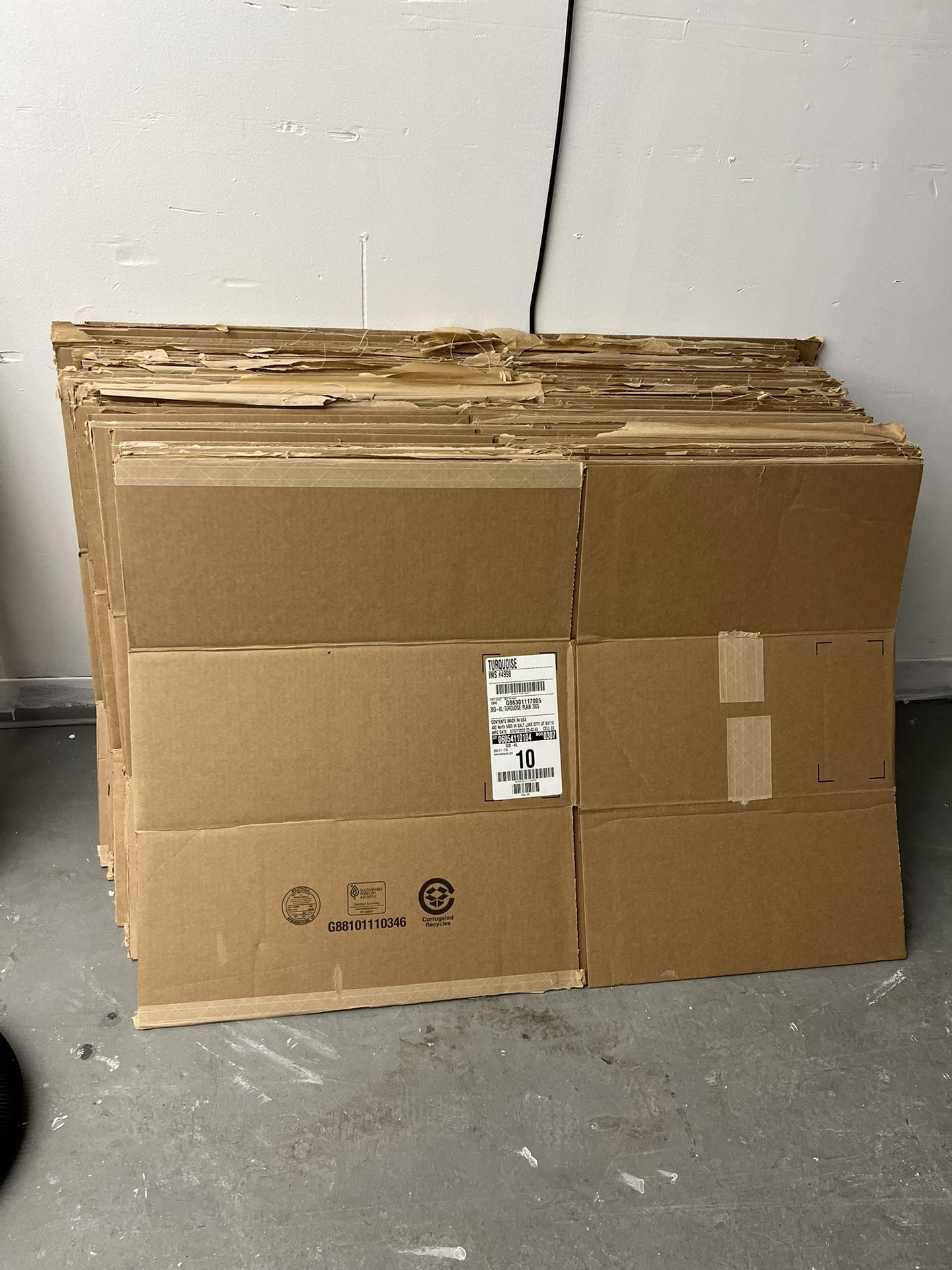 Free Boxes (pending Pick Up)
