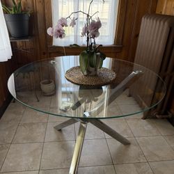 Round Glass Dining Table 