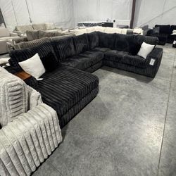 Trendy Sectionals 10% To 50% Off Retail 