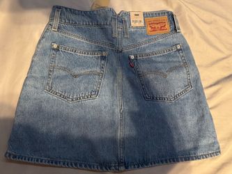 Women skirt