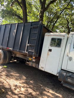 International dump truck