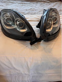 Porsche Macan OEM headlights