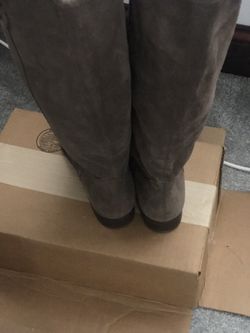 FRYE SUEDE BOOTS 