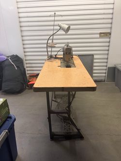 Consew industrial sowing machine