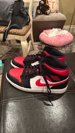 Jordan 1 bred toe size 12