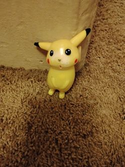Pikachu Pokémon Small Plastic Figure