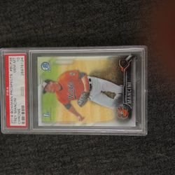 Trey Mancini Graded