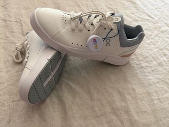 Women's On The Roger Advantage 2, White/Rosehip, 8.5 Medium US