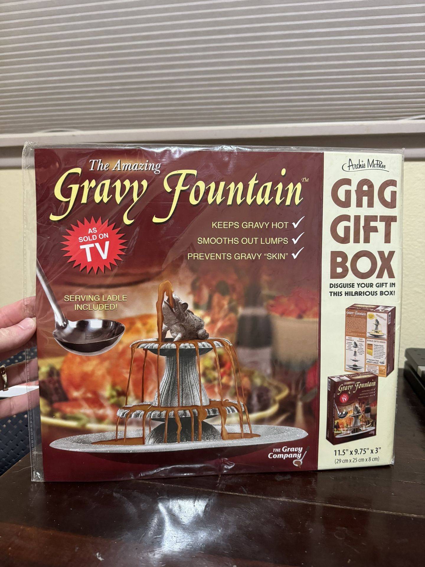 The Amazing Gravy Fountain Gag Gift Box New in Packaging 