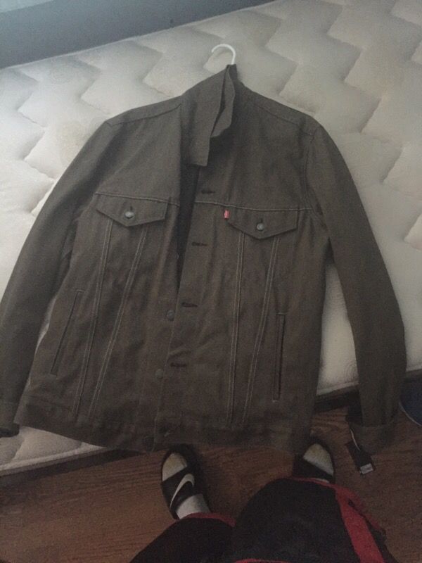Levi brown jacket size XL