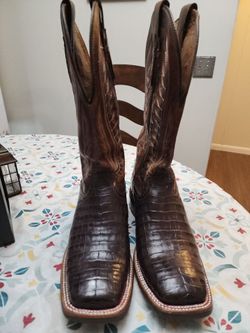 Ariat