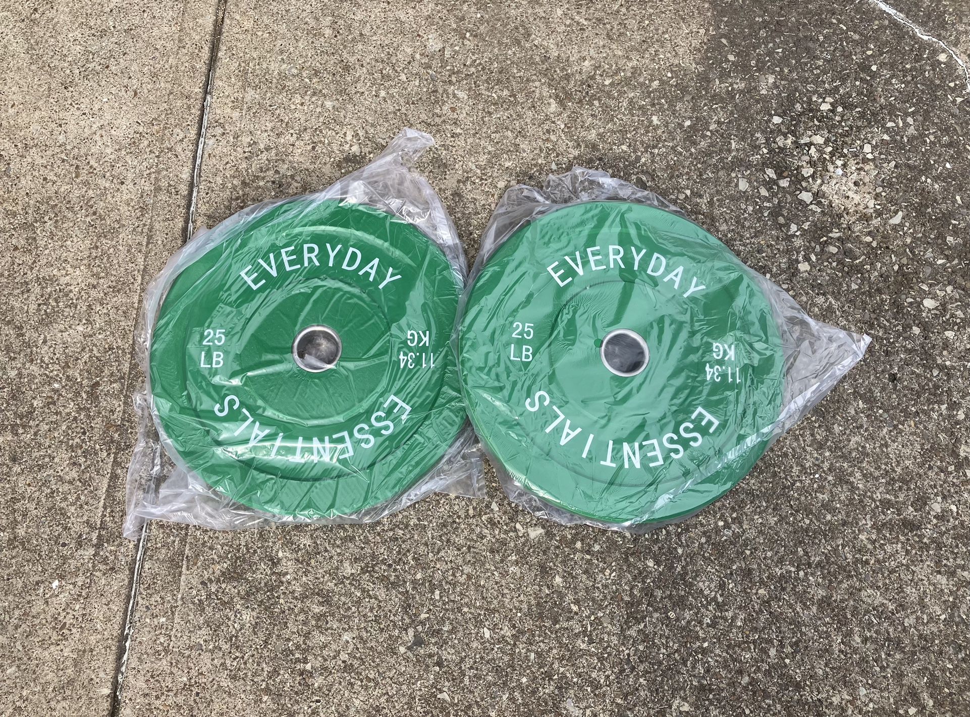 BRAND NEW 25 lb Olympic Bumper 2” weight plate set lbs plates bumpers weights 25lbs 25lbs size pair Hole