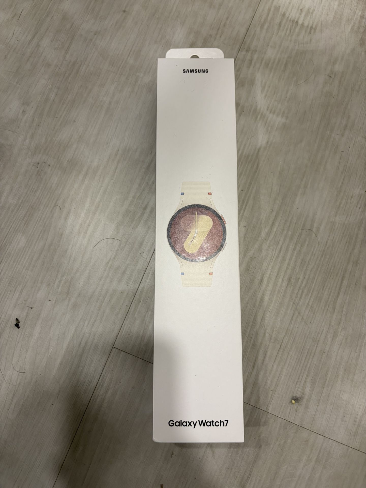 Samsung Galaxy Watch 7 40mm LTE cream color (SM-L305U) – Brand New Sealed