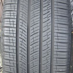 1- Pirelli Scorpion 285-40-23