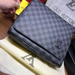 ⬛️⬜️⬛️⬜️Louis Vuitton Bag⬜️⬛️⬜️⬛️