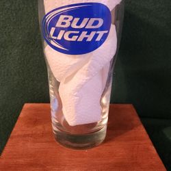 Bud Light Glass Pint Draft Beer Pilsner  Maryland Bay Brifge Sail Boat Barware Anheiser