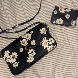 Coach Daisy Print Crossbody & Matching Card Case Set 🌼