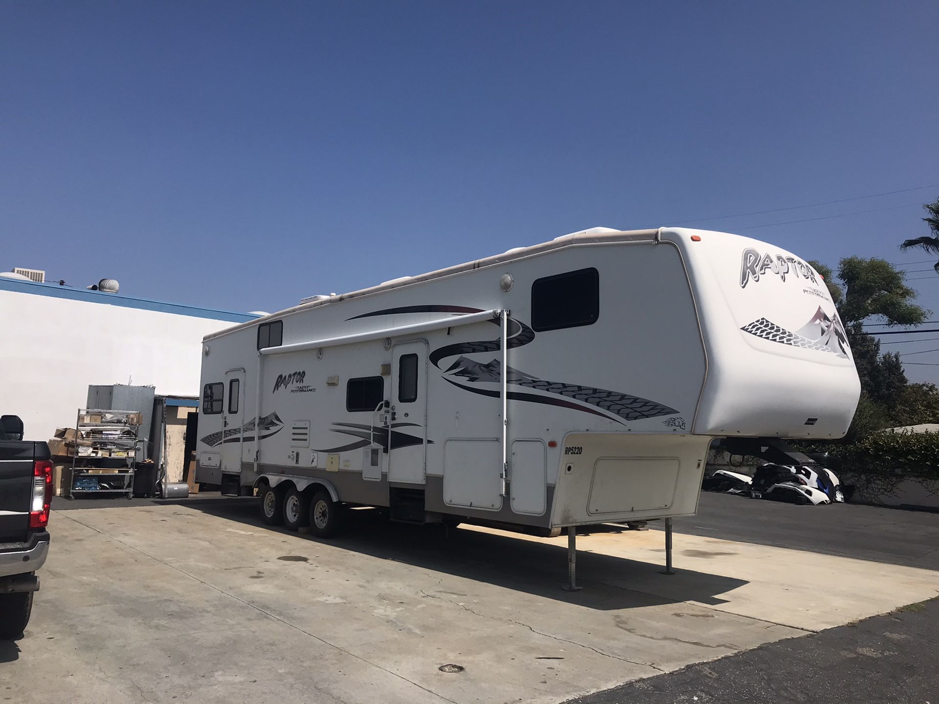 2005 Keystone Raptor 3612 DS Toyhauler