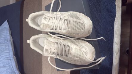 New Balance 4 1/2