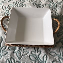 Pampered Chef square deep dish w/bamboo carrier