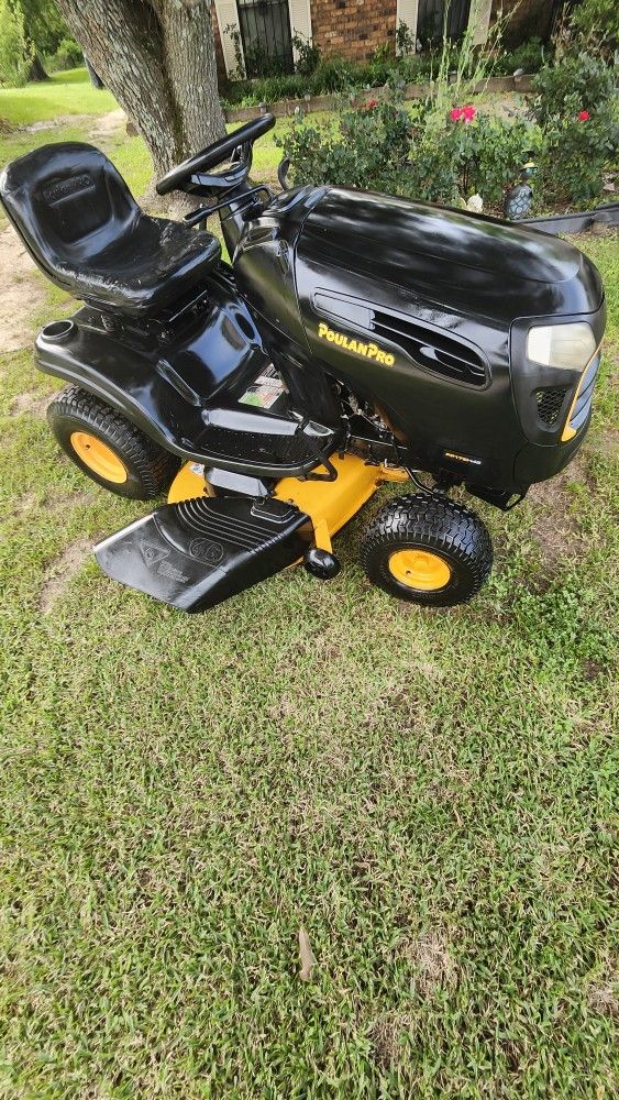 Poulan Pro Riding Mower Run&Cut Excellent 