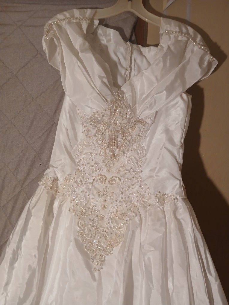 Women's Size 10 Wedding Dress