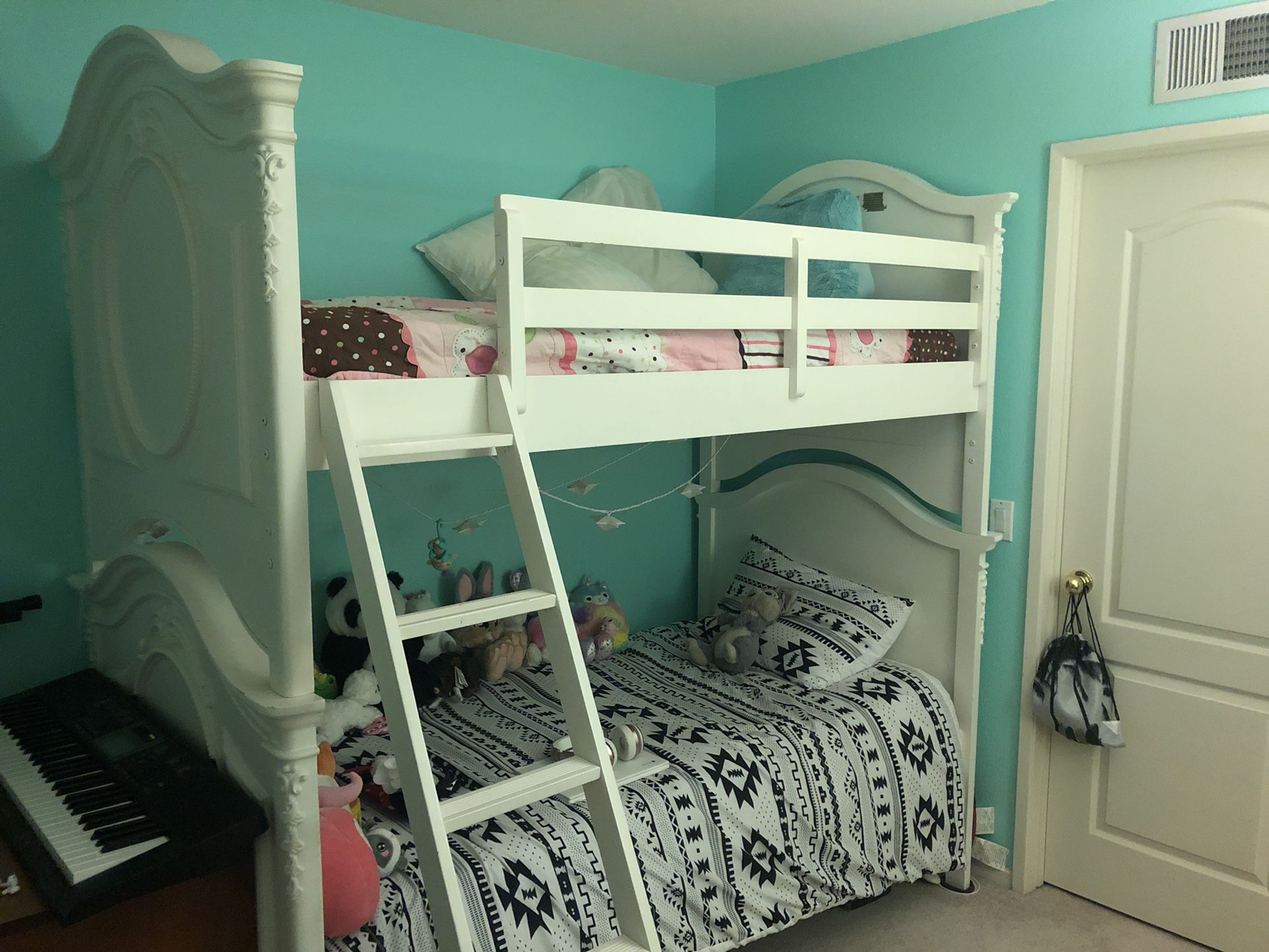 White princess twin bunk bed and dresser/ mirror set