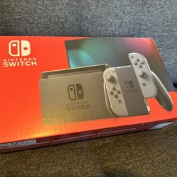 Used Nintendo Switch With The Original Box And Extra Joy Con Controllers