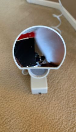 Small 10 x vanity mirror with light